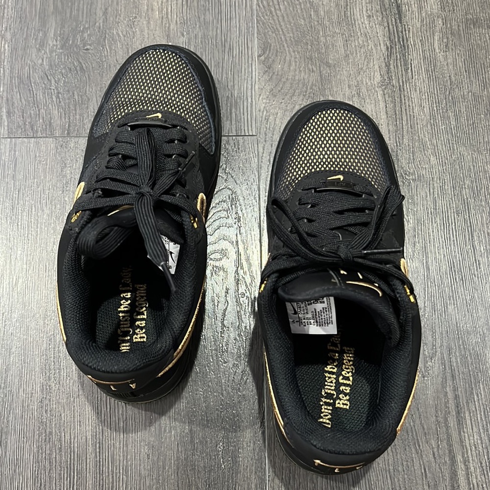 Black Nike air forces - Picture 9 of 9